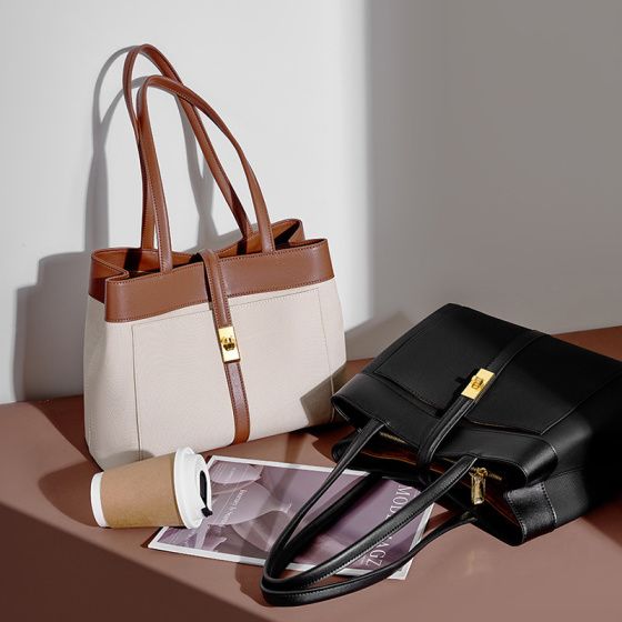 Elova Handcrafted Genuine Leather Tote Bag in Black - E170 view 5