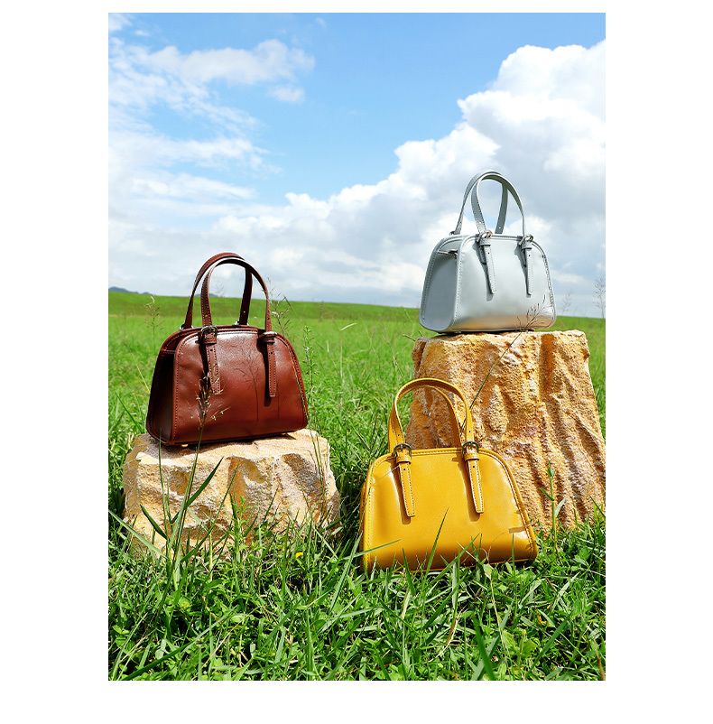 Elova Handcrafted Genuine Leather Bag in Black - E689 view 3