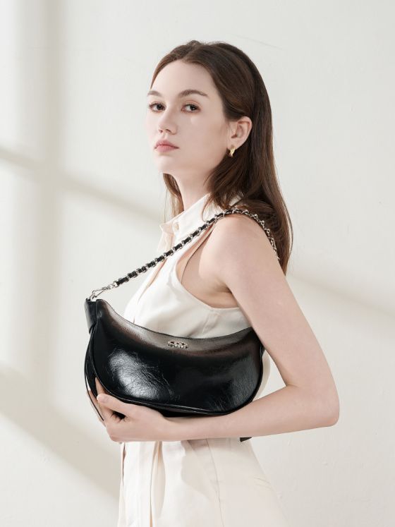 Elova Handcrafted Genuine Leather Crossbody Bag in Black - E624 view 6