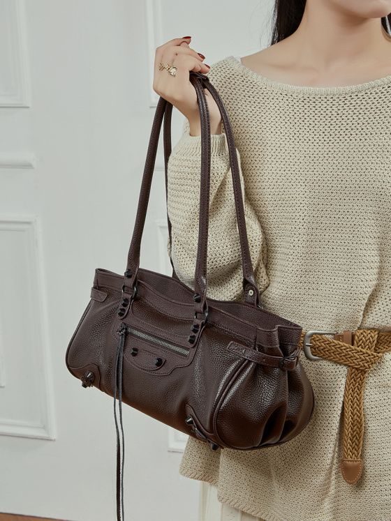 Elova Handcrafted Genuine Leather Shoulder Bag in Black - E769 view 5