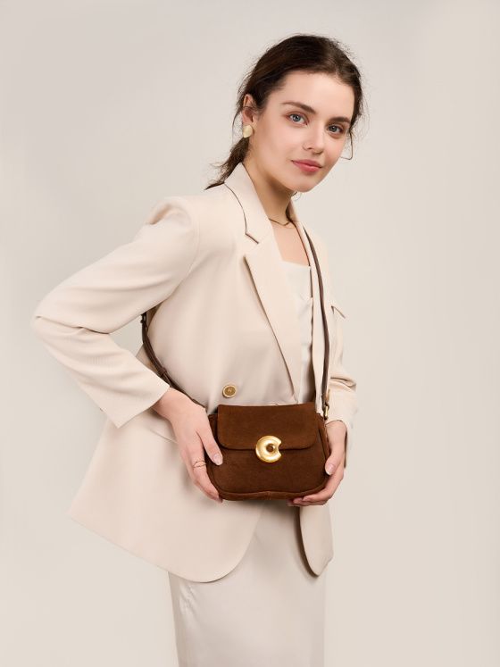 Elova Handcrafted Genuine Leather Bag in Black - E200 view 3