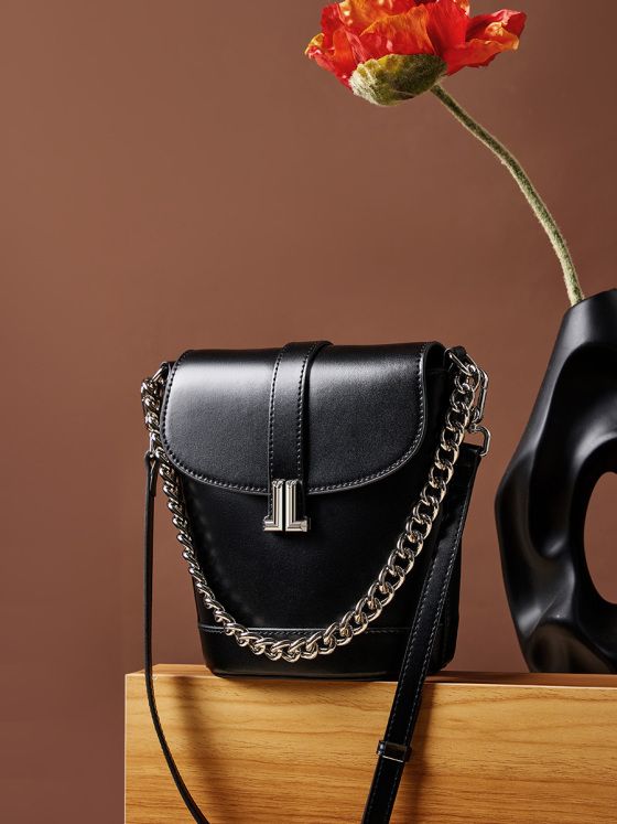 Elova Handcrafted Genuine Leather Crossbody Bag in Black - E345 view 5