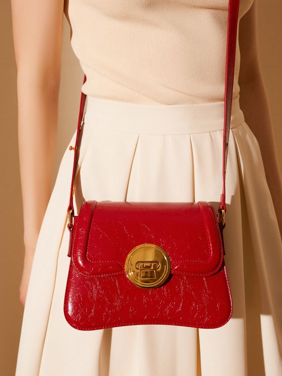 Elova Handcrafted Genuine Leather Crossbody Bag in Black - E300 view 3