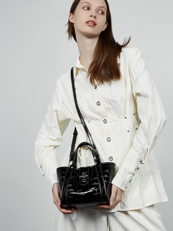 Elova Handcrafted Genuine Leather Tote Bag in Black - E647 view 7