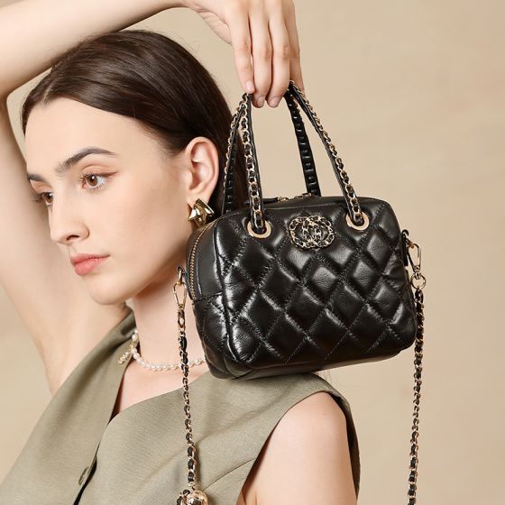 Elova Handcrafted Genuine Leather Crossbody Bag in Black - E668 view 3