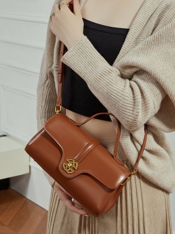 Elova Handcrafted Genuine Leather Crossbody Bag in Black - E759 view 3