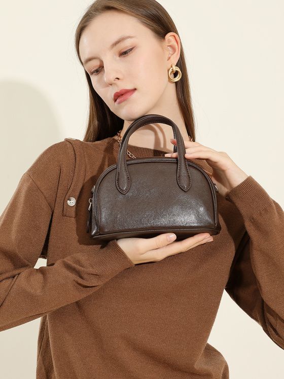 Elova Handcrafted Genuine Leather Bag in Black - E568 view 3