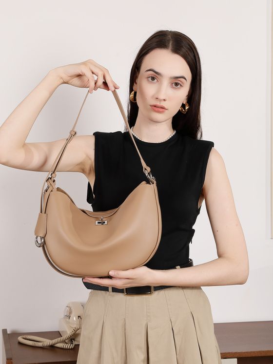 Elova Handcrafted Genuine Leather Crossbody Bag in Black - E705 view 4