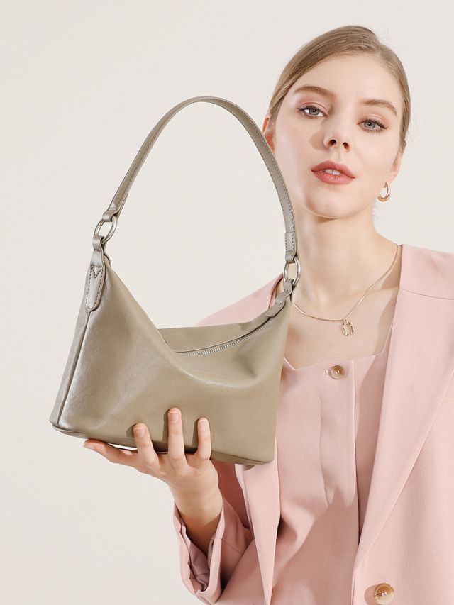 Elova Handcrafted Genuine Leather Crossbody Bag in Black - E593 view 5