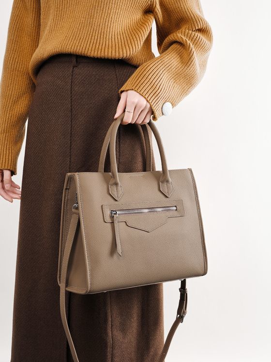 Elova Handcrafted Genuine Leather Tote Bag in Black - E252