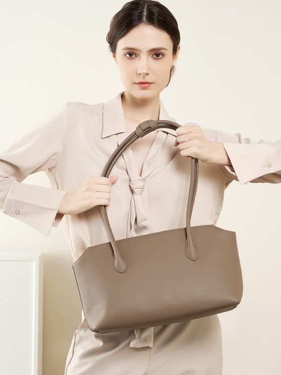 Elova Handcrafted Genuine Leather Tote Bag in Black - E407 view 3