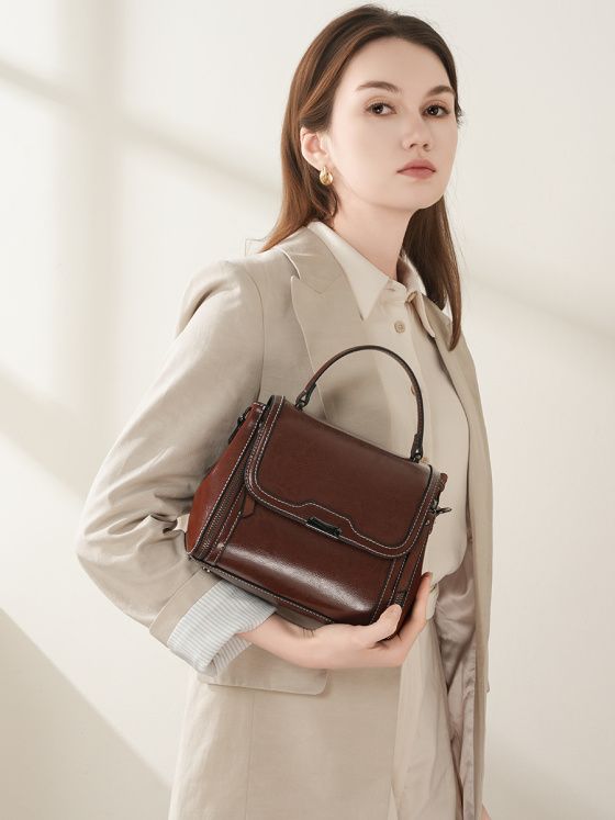 Elova Handcrafted Genuine Leather Crossbody Bag in Black - E637 view 6