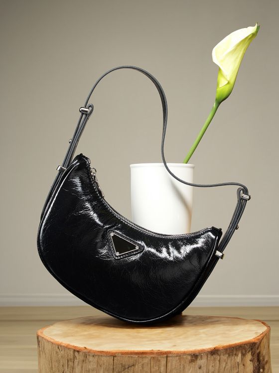 Elova Handcrafted Genuine Leather Crossbody Bag in Black - E379 view 7