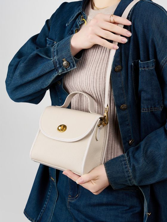 Elova Handcrafted Genuine Leather Crossbody Bag in Black - E342 view 4