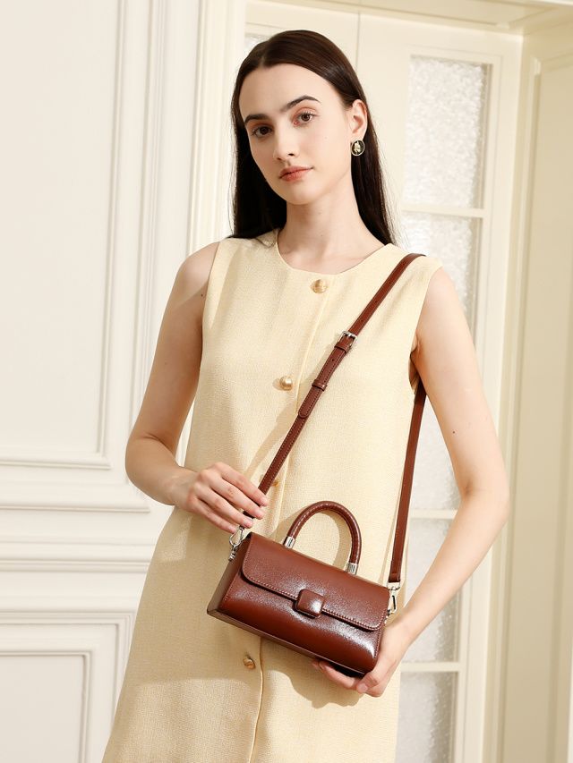 Elova Handcrafted Genuine Leather Crossbody Bag in Black - E679 view 8