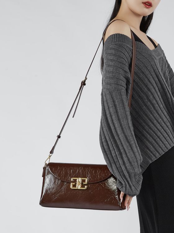 Elova Handcrafted Genuine Leather Crossbody Bag in Black - E478 view 3