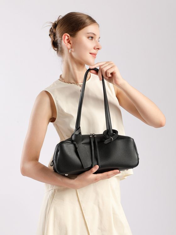 Elova Handcrafted Genuine Leather Shoulder Bag in Black - E725 view 5