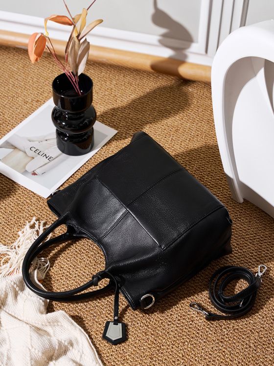 Elova Handcrafted Genuine Leather Crossbody Bag in Black - E243 view 7