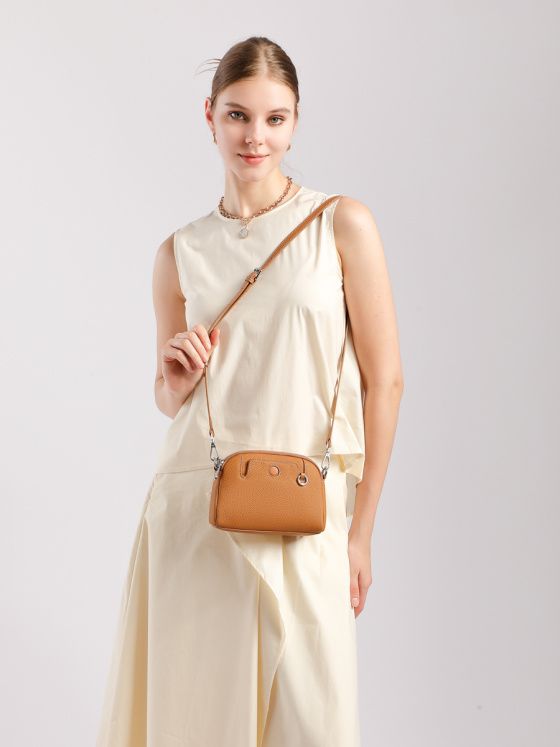 Elova Handcrafted Genuine Leather Crossbody Bag in Black - E714 view 4