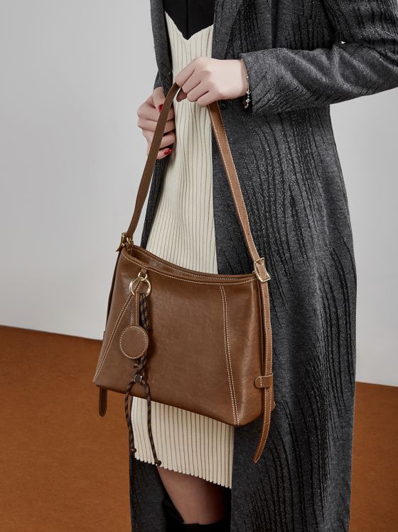 Elova Handcrafted Genuine Leather Hobo Bag in Black - E814 view 2