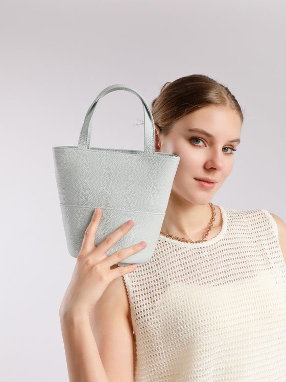 Elova Handcrafted Genuine Leather Crossbody Bag in Black - E711 view 7