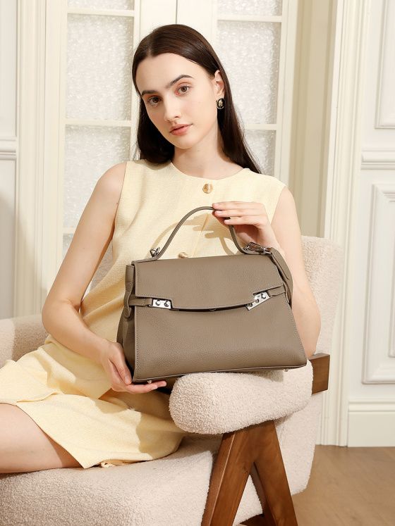 Elova Handcrafted Genuine Leather Bag in Black - E687 view 8