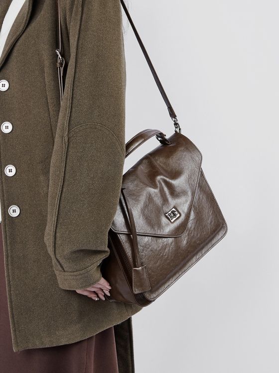 Elova Handcrafted Genuine Leather Crossbody Bag in Black - E512 view 7