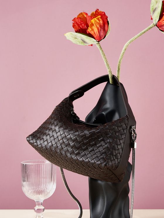 Elova Handcrafted Genuine Leather Crossbody Bag in Black - E346 view 3