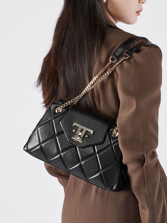 Elova Handcrafted Genuine Leather Crossbody Bag in Black - E563 view 2