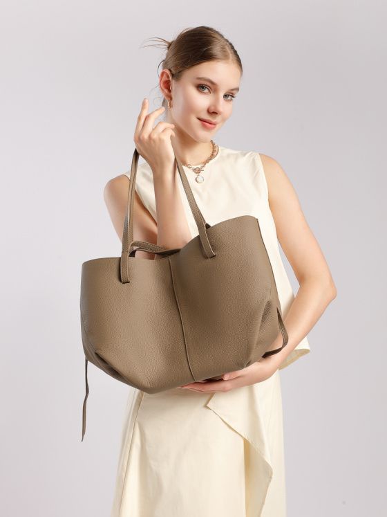 Elova Handcrafted Genuine Leather Tote Bag in Black - E719 view 2