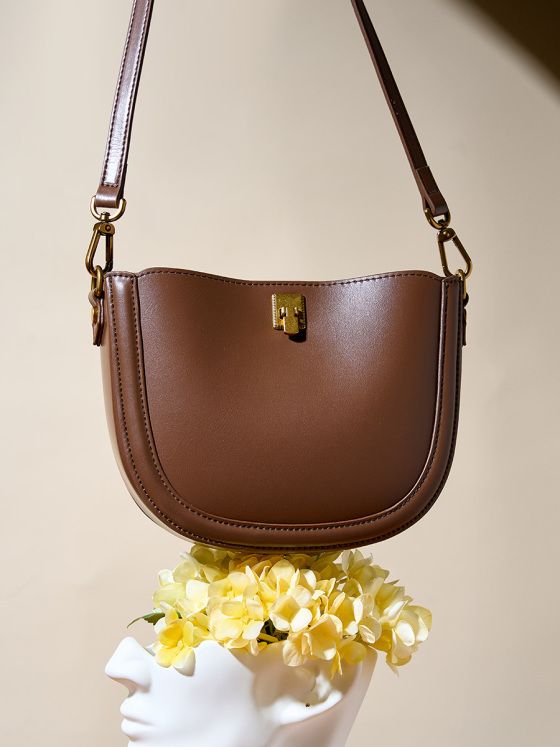 Elova Handcrafted Genuine Leather Crossbody Bag in Black - E343 view 5