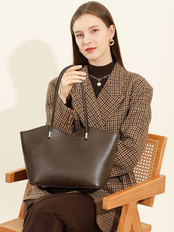 Elova Handcrafted Genuine Leather Tote Bag in Black - E578 view 6