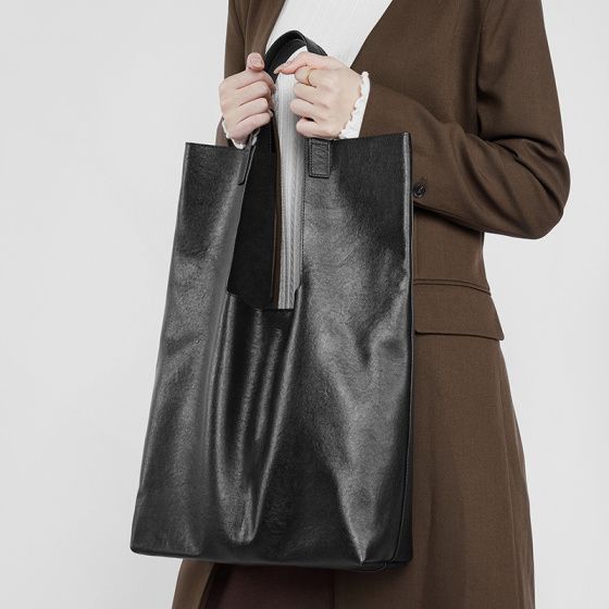 Elova Handcrafted Genuine Leather Tote Bag in Black - E511 view 5