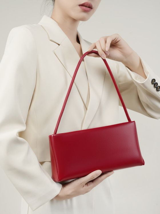 Elova Handcrafted Genuine Leather Crossbody Bag in Black - E428 view 4