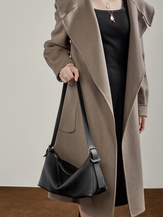 Elova Handcrafted Genuine Leather Nobo Crossbody Bag in Black - E805 view 4