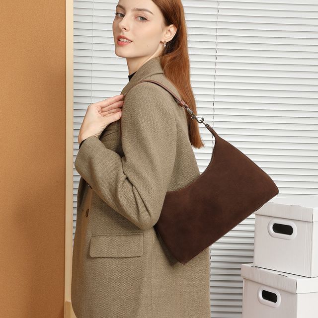 Elova Handcrafted Genuine Leather Tote Bag in Brown - E535 view 8