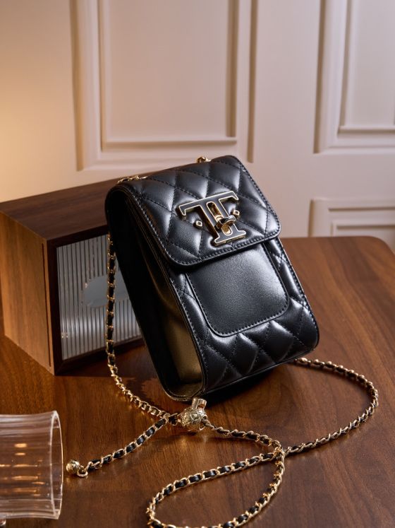 Elova Handcrafted Genuine Leather Crossbody Bag in Black - E457 view 6