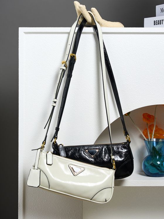 Elova Handcrafted Genuine Leather Crossbody Bag in Black - E382 view 4