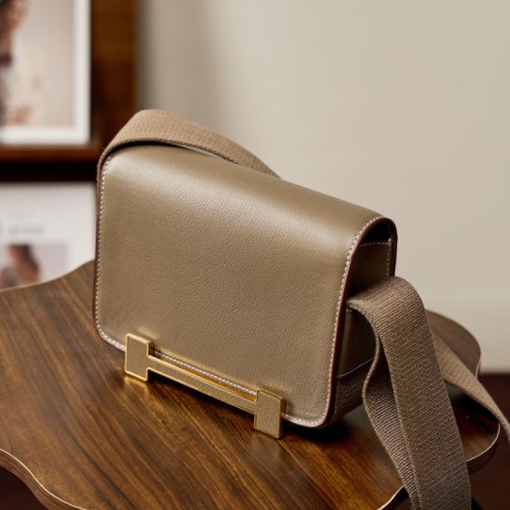 Elova Handcrafted Genuine Leather Crossbody Bag in Black - E438 view 5