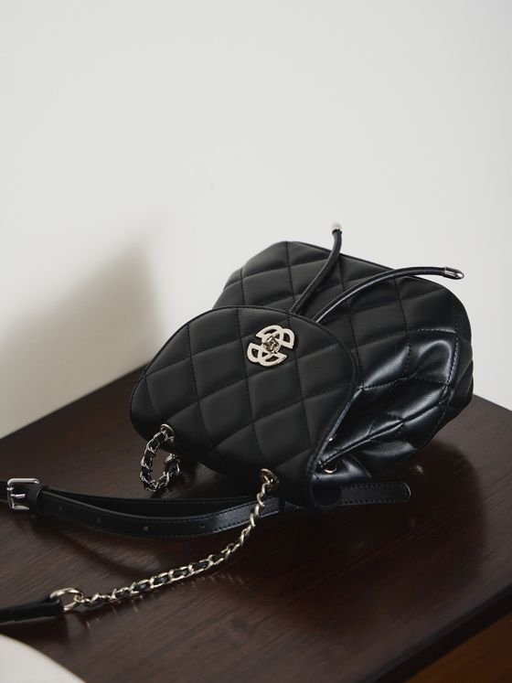 Elova Handcrafted Genuine Leather Backpack in Black - E363 view 8