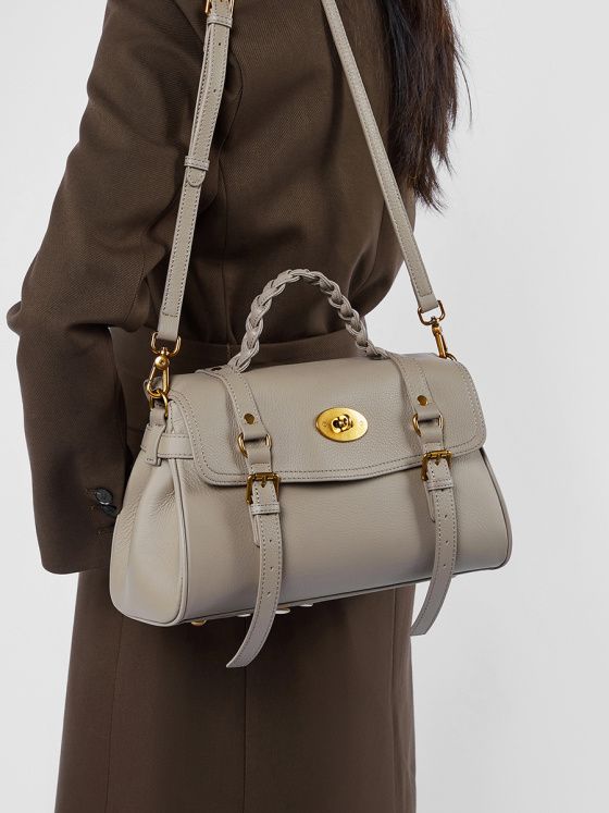 Elova Handcrafted Genuine Leather Tote Bag in Black - E506