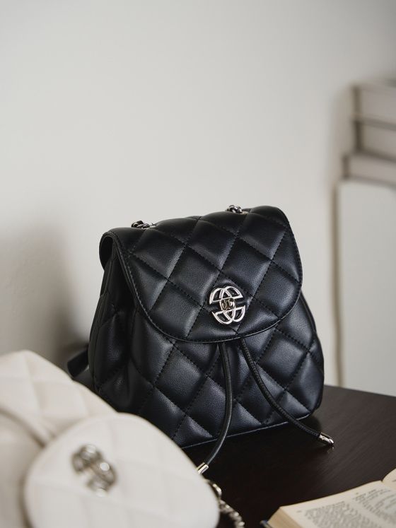 Elova Handcrafted Genuine Leather Backpack in Black - E363 view 5