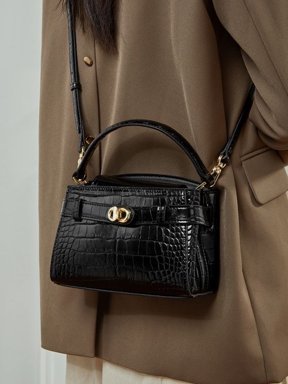 Elova Handcrafted Genuine Leather - Crossbody Bag in Black - E765 view 2