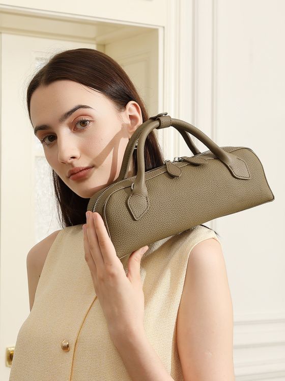 Elova Handcrafted Genuine Leather Bag in Black - E690 view 6