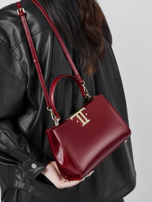 Elova Handcrafted Genuine Leather Crossbody Bag in Black - E560 view 6