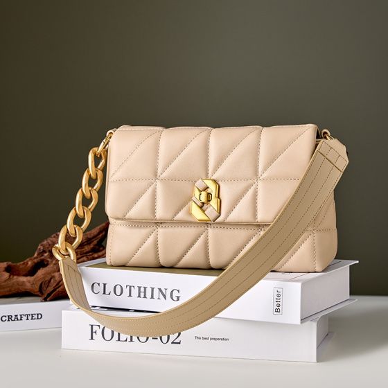 Elova Handcrafted Genuine Leather Crossbody Bag in Black - E305 view 5