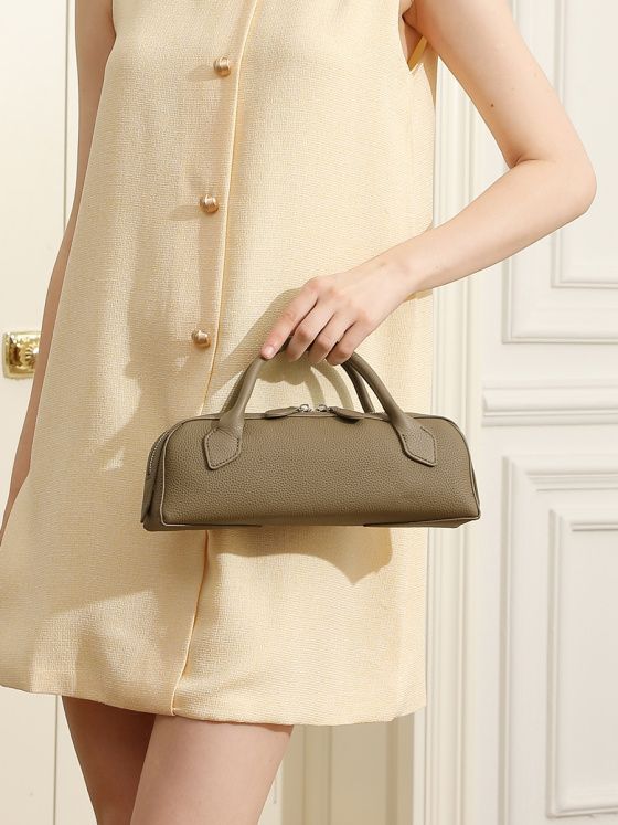 Elova Handcrafted Genuine Leather Bag in Black - E690 view 4