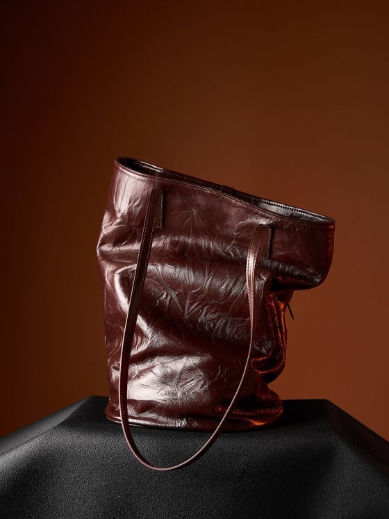 Elova Handcrafted Genuine Leather Tote Bag in Black - E251 view 5