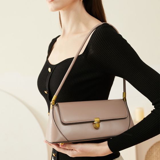 Elova Handcrafted Genuine Leather Shoulder Bag in Black - E166 view 4