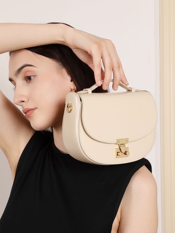 Elova Handcrafted Genuine Leather Bag in Black - E685 view 5